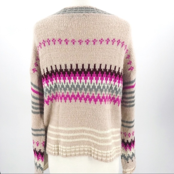 Light Pink NWT Angora-like sweater Flared sleeves - Picture 3 of 7